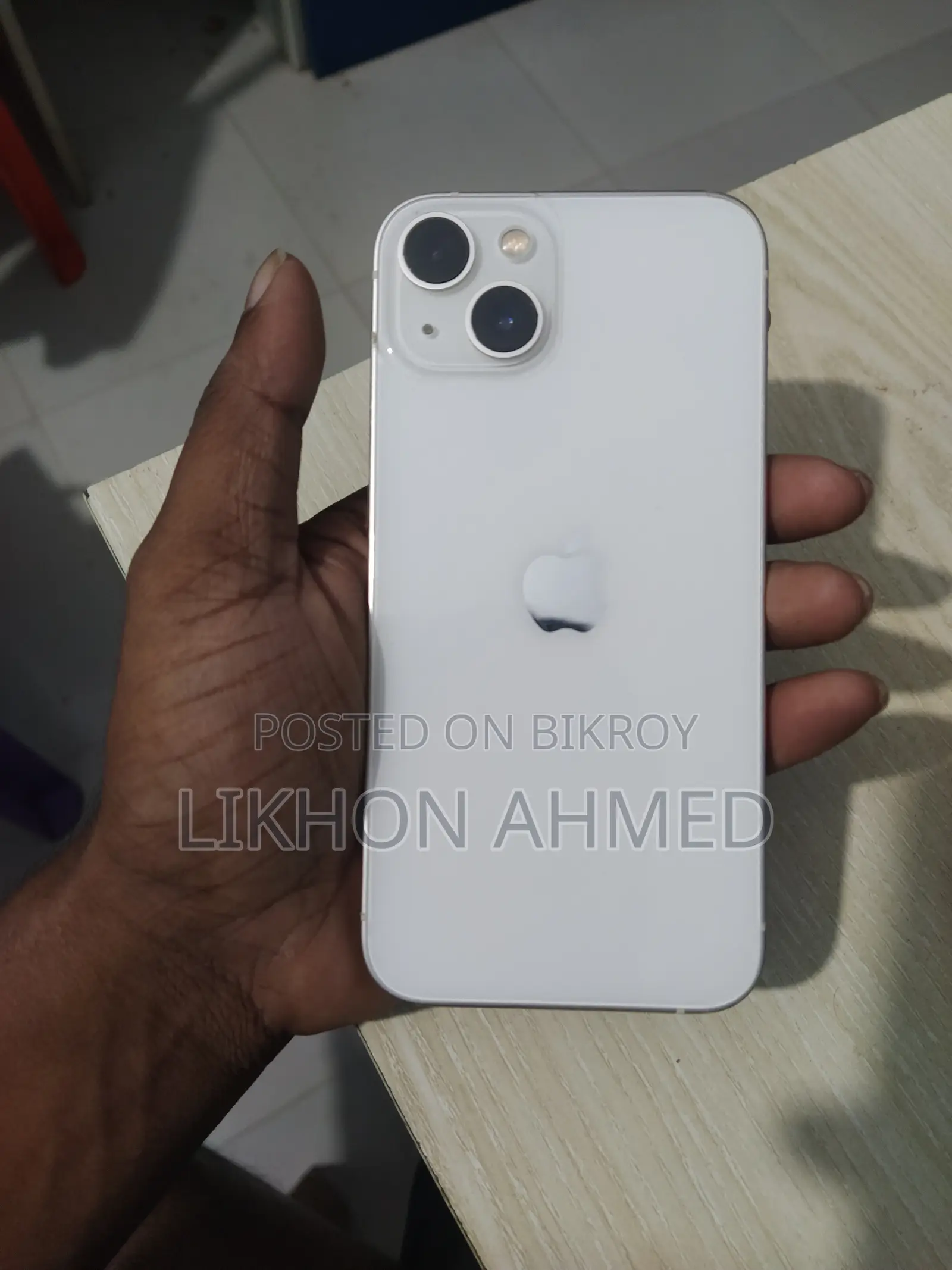 অ্যাপল আইফোন ১৩ ১২৮ জিবি হোয়াইট