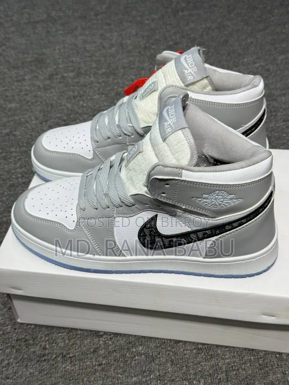Dior X Air Jordan 1 Retro High (DR001) Sneakers