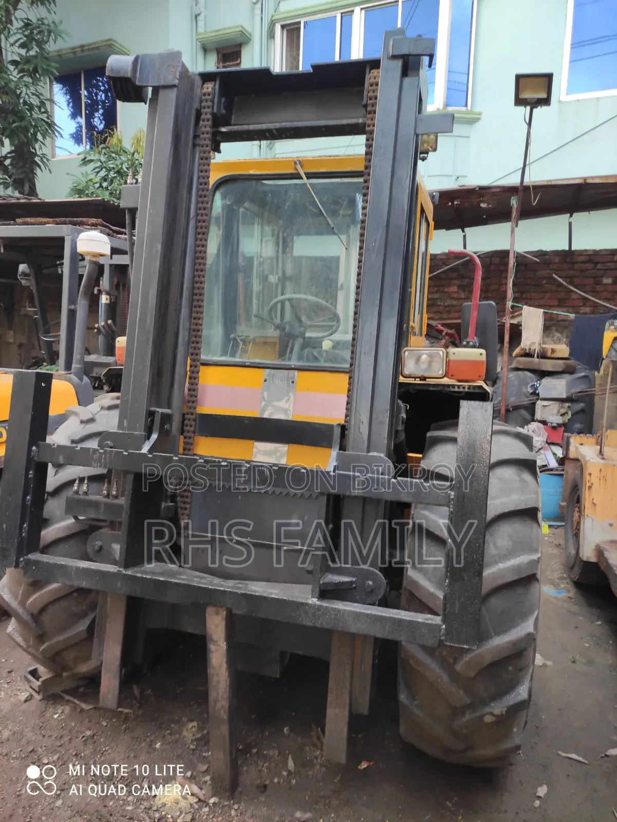 ফ্রক লিফট বিক্রি করা হবে