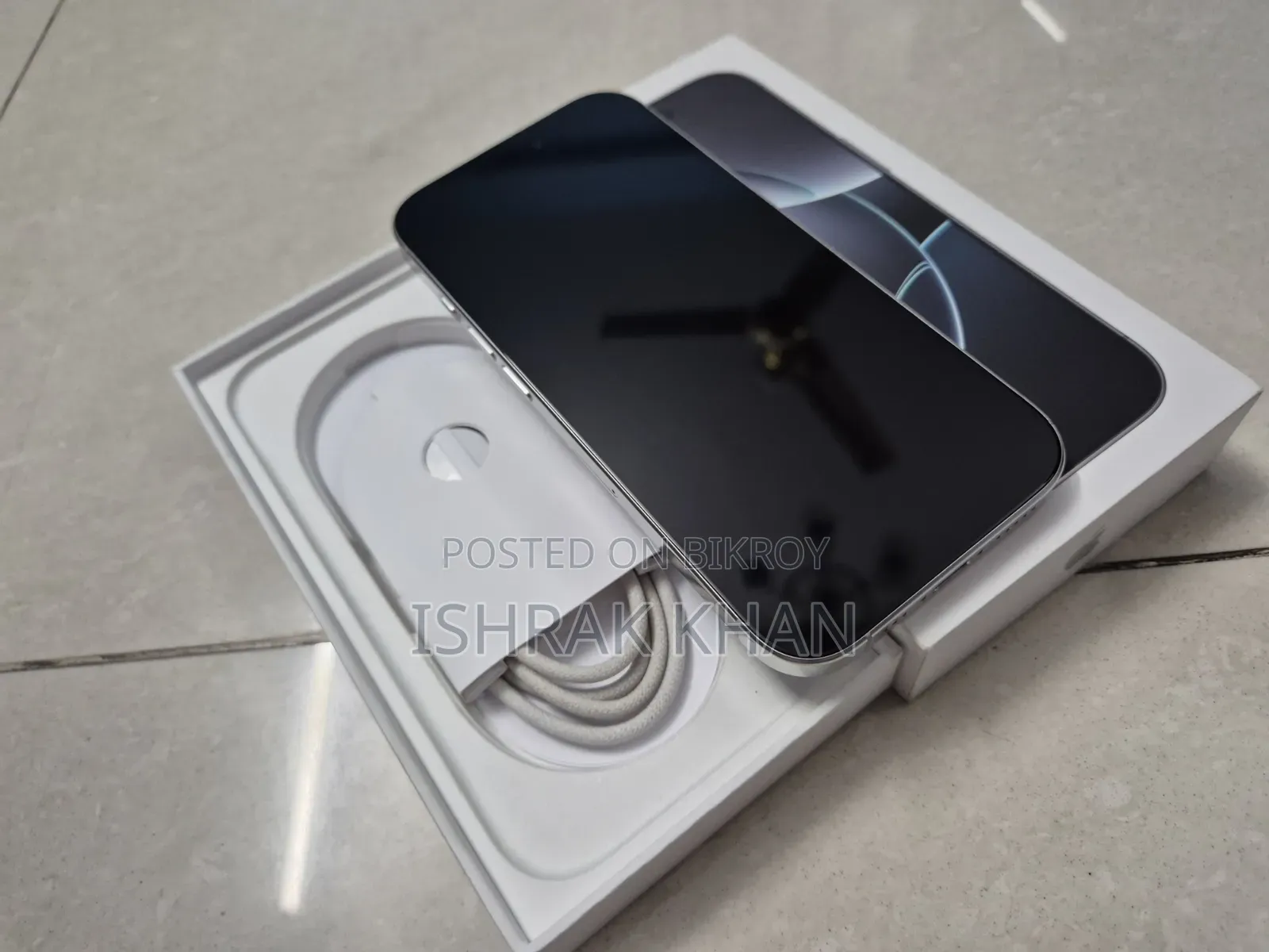 অ্যাপল আইফোন ১৬ প্রো ১২৮ জিবি হোয়াইট