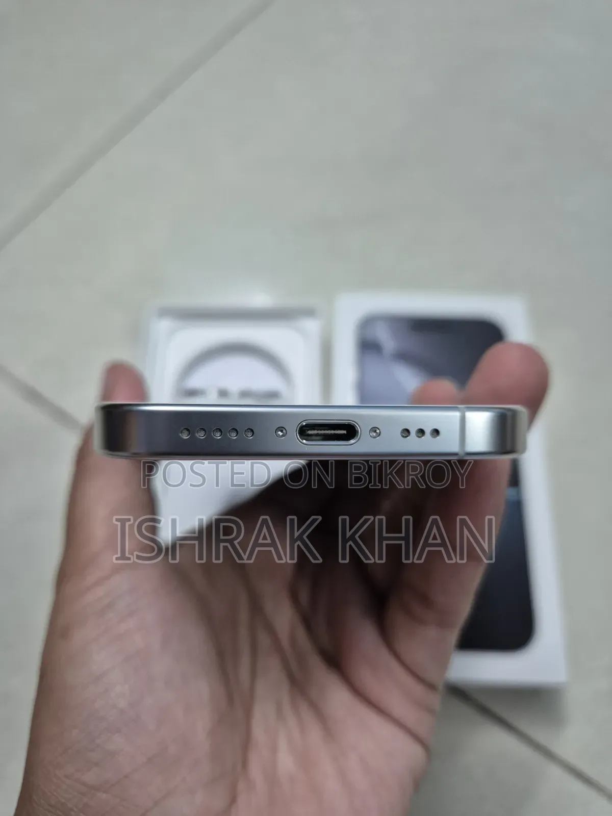 অ্যাপল আইফোন ১৬ প্রো ১২৮ জিবি হোয়াইট