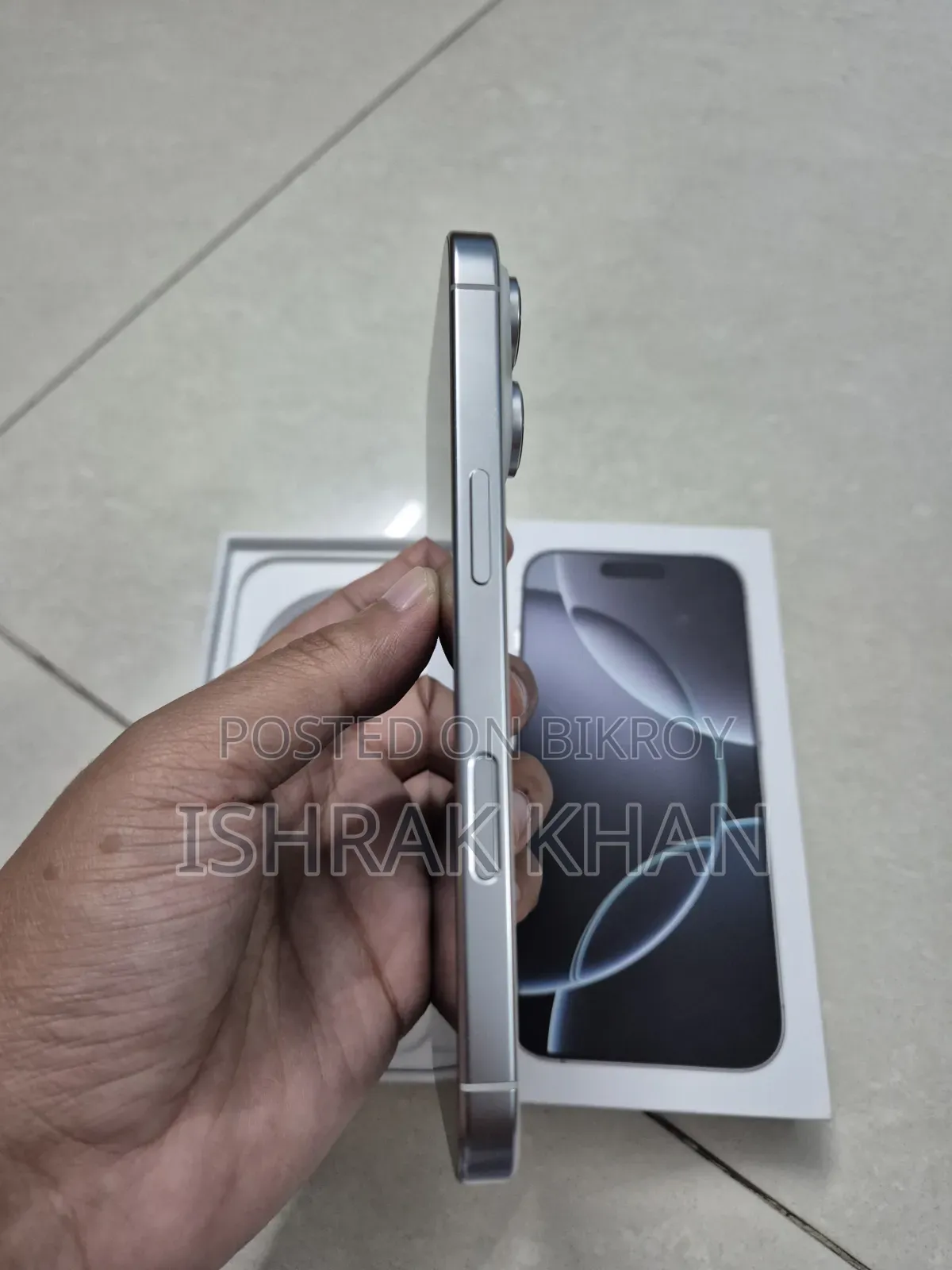 অ্যাপল আইফোন ১৬ প্রো ১২৮ জিবি হোয়াইট