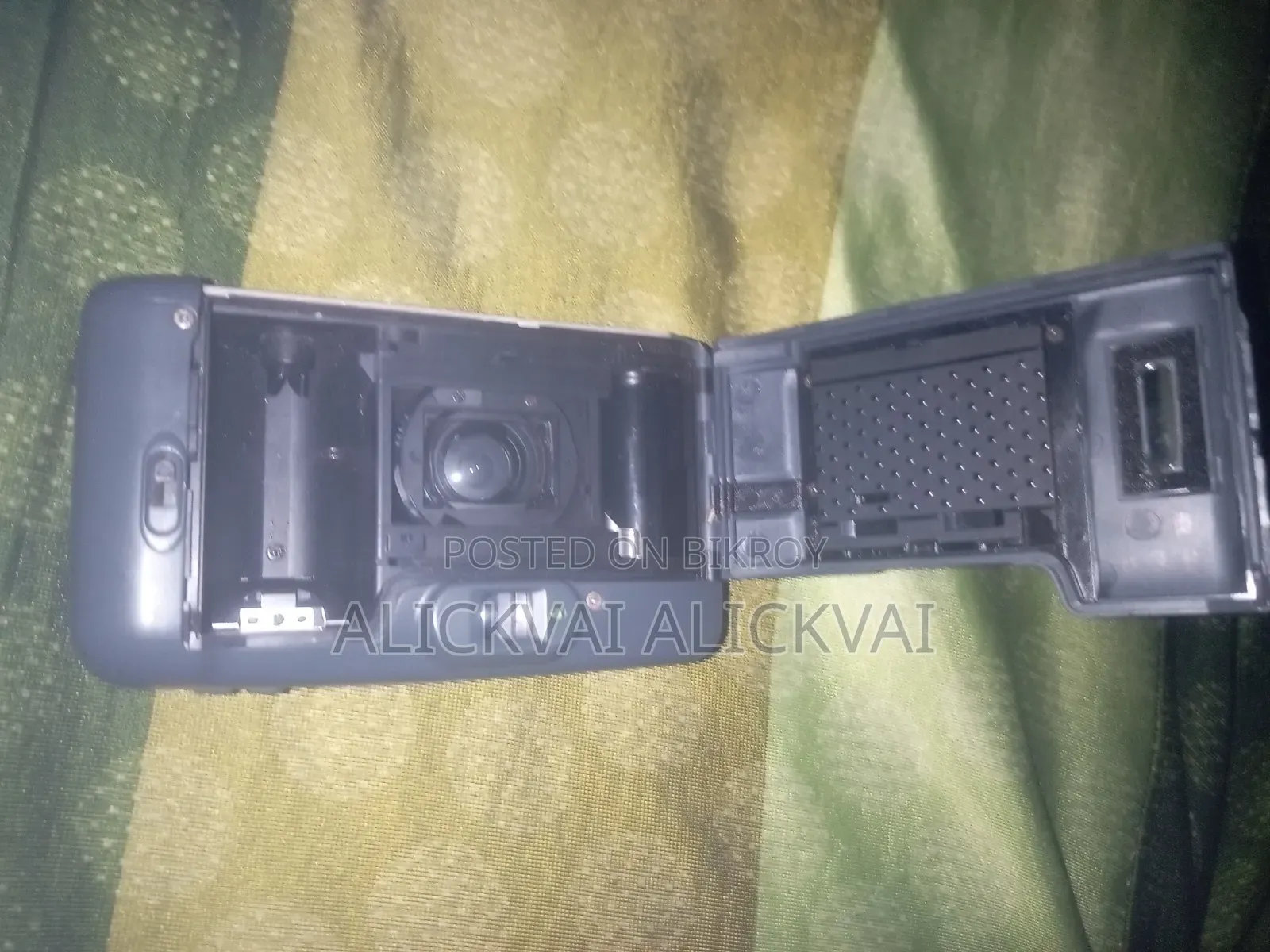 Yashica Zoomate 70