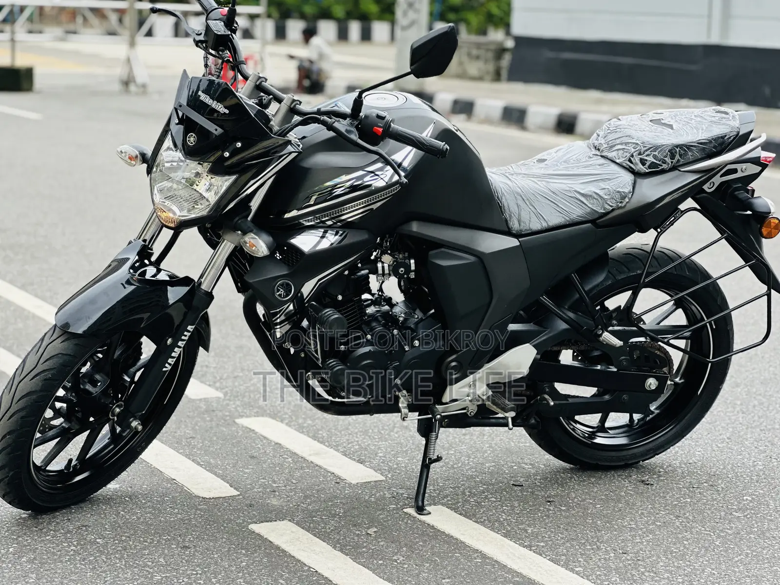 Yamaha FZS V2 2025 Black