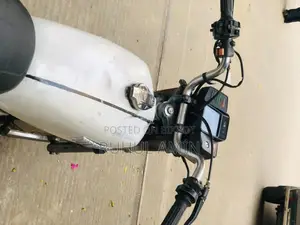 Yamaha 1996 White