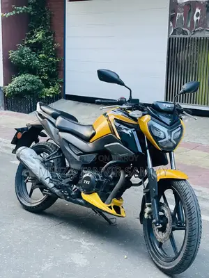 TVS Raider 125 2022 Yellow