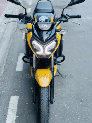 TVS Raider 125 2022 Yellow
