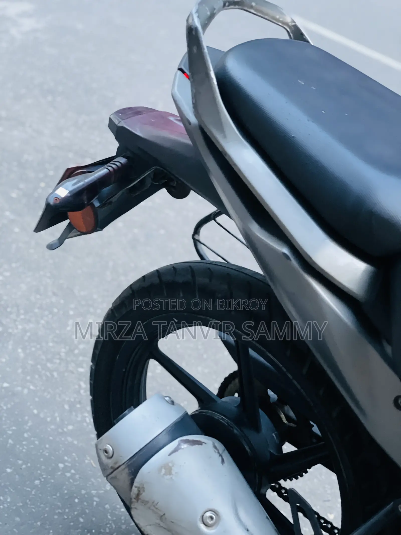 TVS Raider 125 2022 Yellow