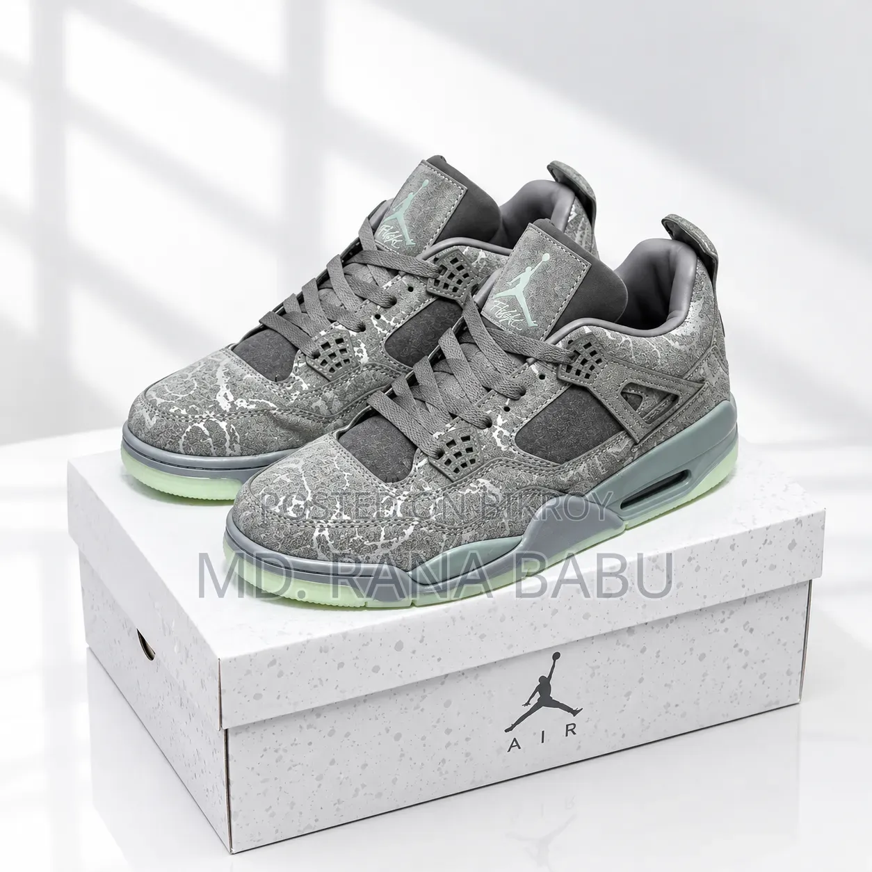 KAWS X Air Jordan 4 Retro "Cool Grey"(JD004) Sneakers
