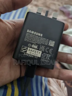 চার্জার্স এবং পাওয়ার অ্যাডাপ্টার্স