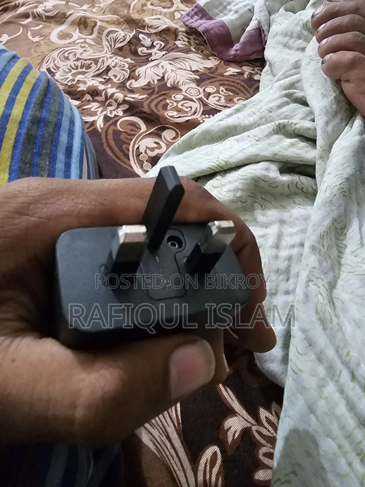 চার্জার্স এবং পাওয়ার অ্যাডাপ্টার্স