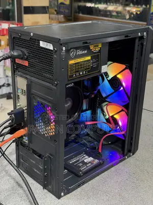 Desktop Computer 8GB AMD Ryzen 7 SSD 256GB