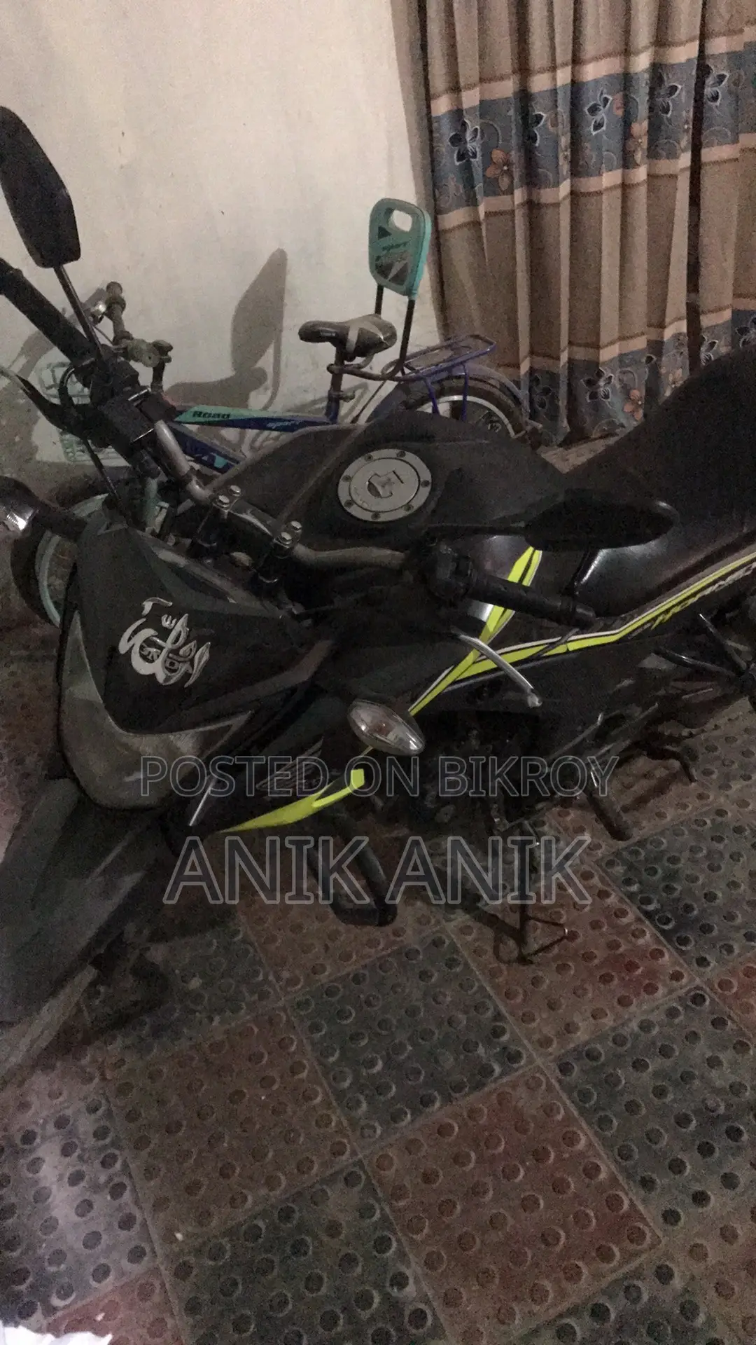 নতুন হোন্ডা হর্নেট ২০১৮ গ্রে