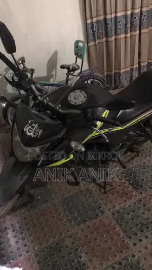 নতুন হোন্ডা হর্নেট ২০১৮ গ্রে