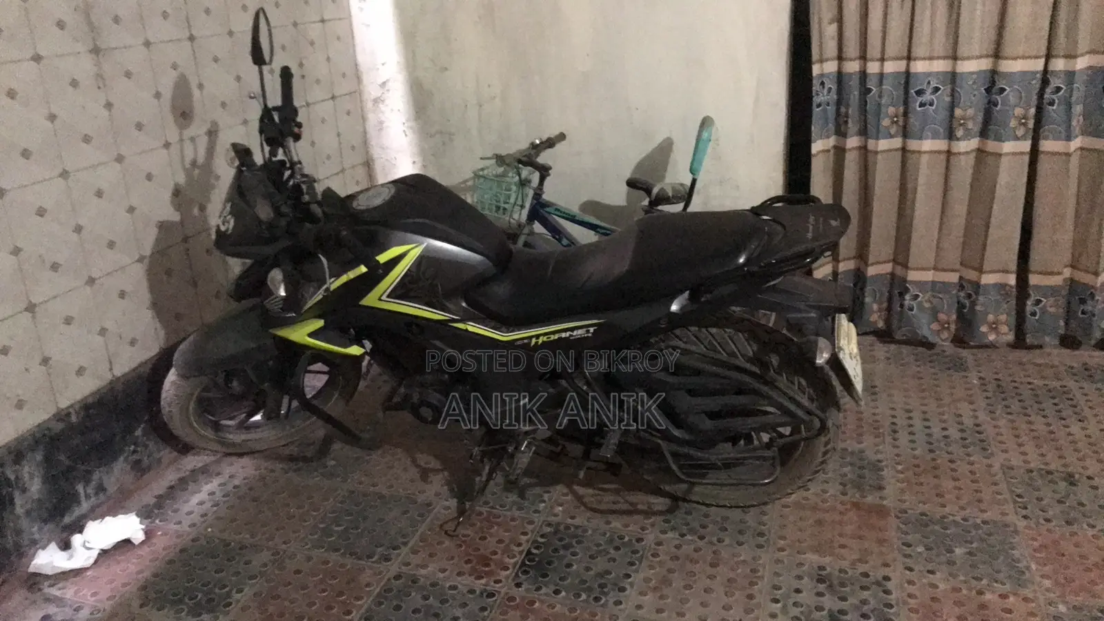 নতুন হোন্ডা হর্নেট ২০১৮ গ্রে