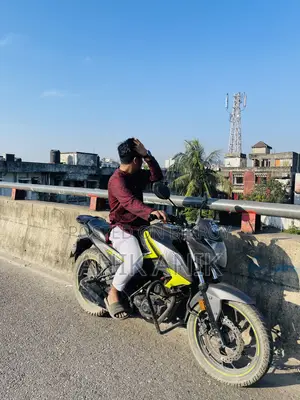 নতুন হোন্ডা হর্নেট ২০১৮ গ্রে