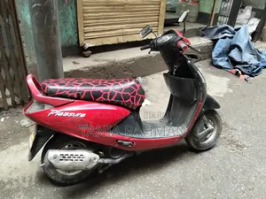 Hero Pleasure 2017 Red