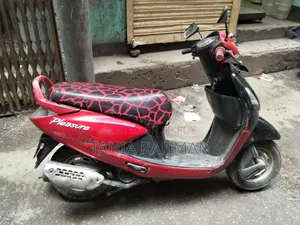Hero Pleasure 2017 Red