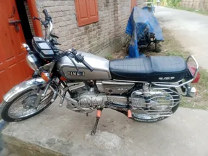 Yamaha 1999