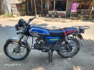 ওয়ালটন ক্রুজ ২০১৫ ব্লু