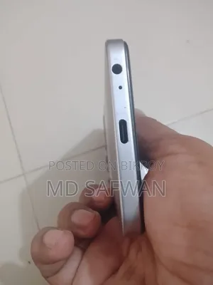 Itel A200+ 64 GB Silver