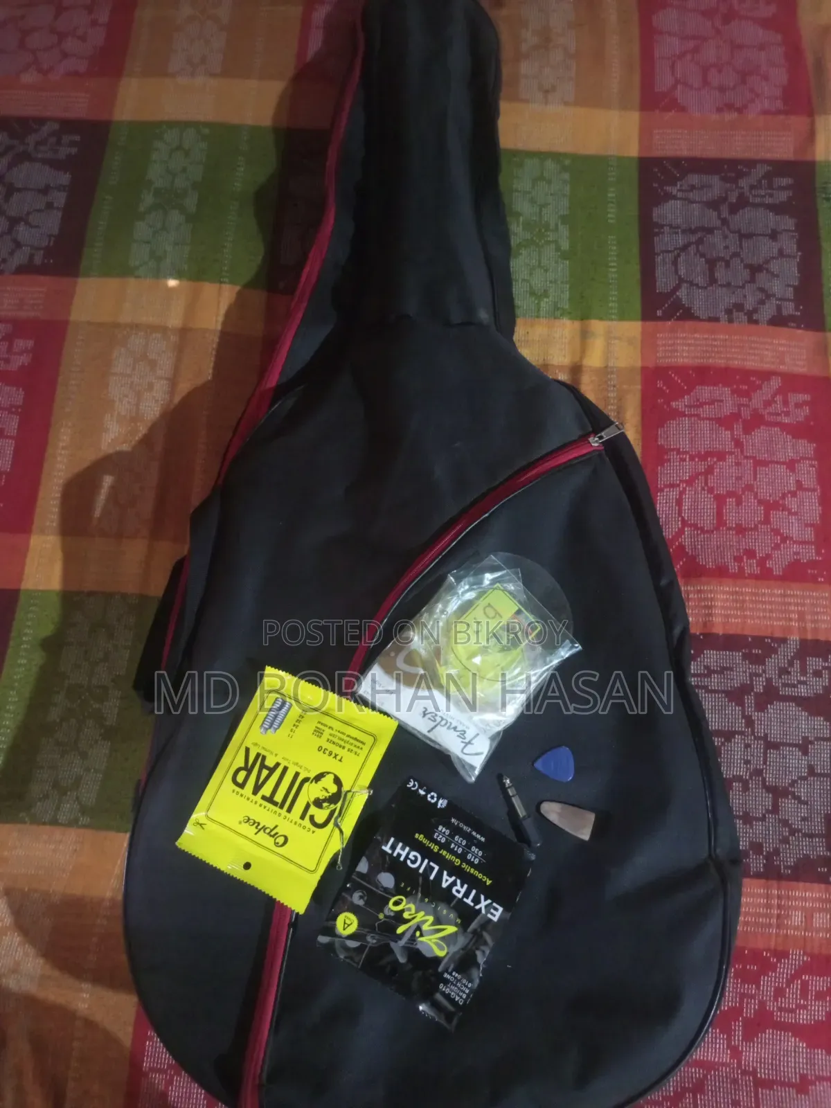 Signature Gogos guitar for sale