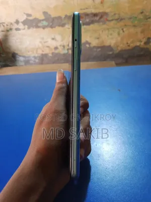 ওয়ানপ্লাস ৯আর ১২৮ জিবি ব্লু