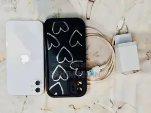 অ্যাপল আইফোন ১১ ৬৪ জিবি হোয়াইট