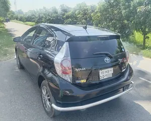 Toyota Aqua 2013 Black