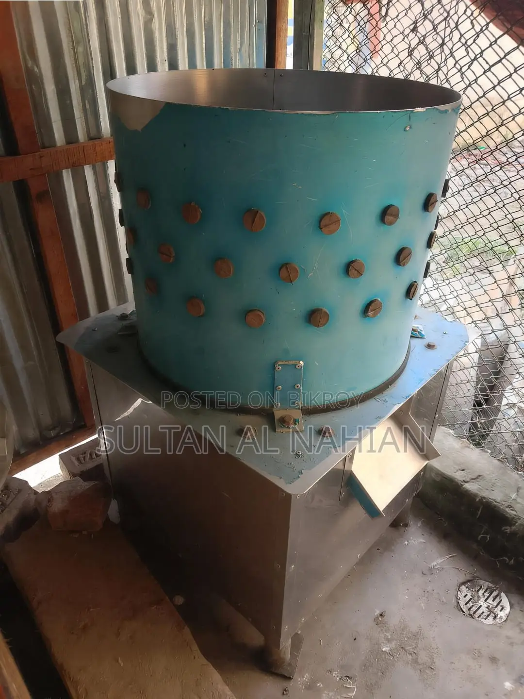 চিকেন ড্রেসিং মেশিন