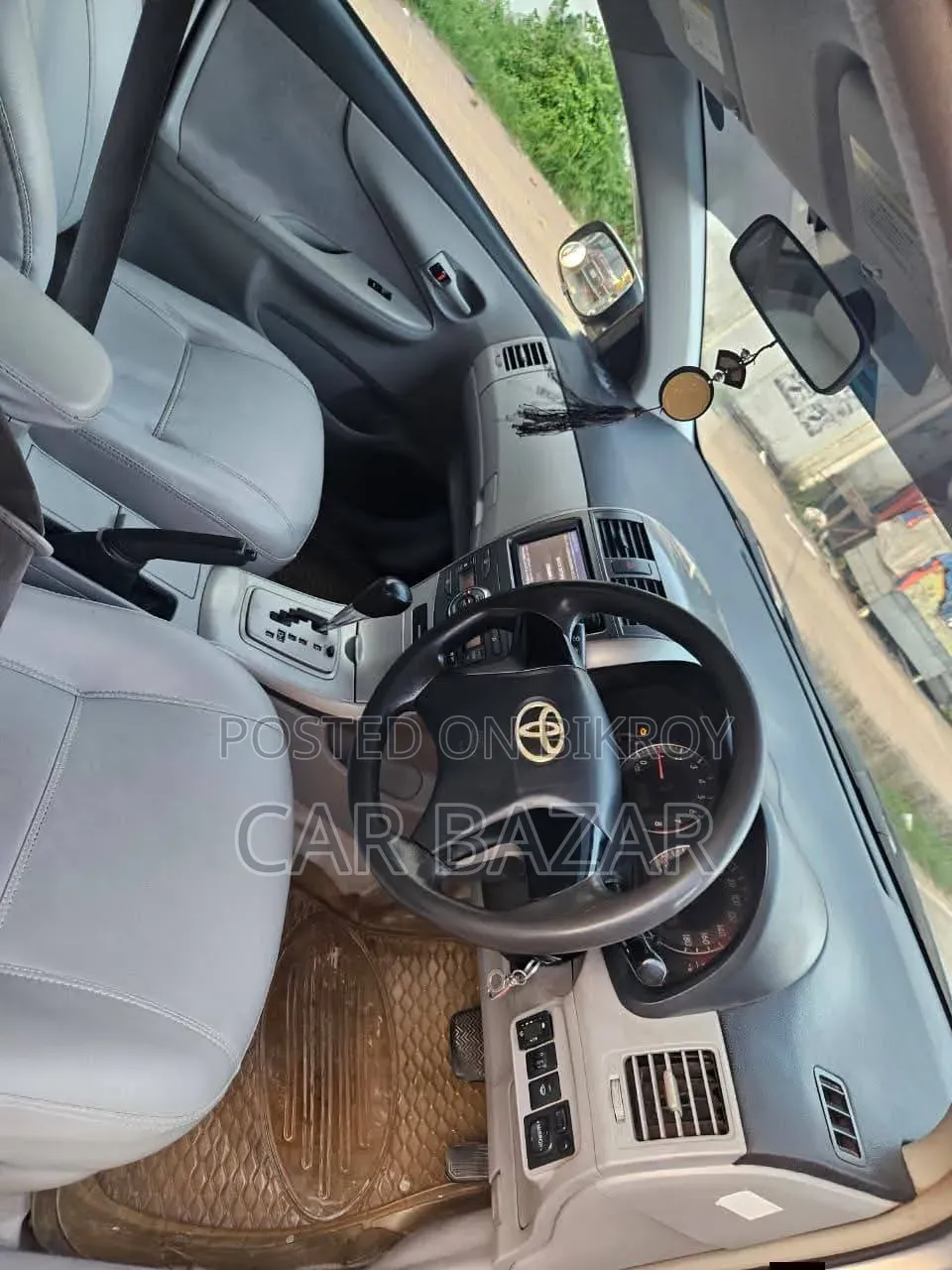 Toyota Axio 1.5 X Two-Wheel Drive 2010 Silver