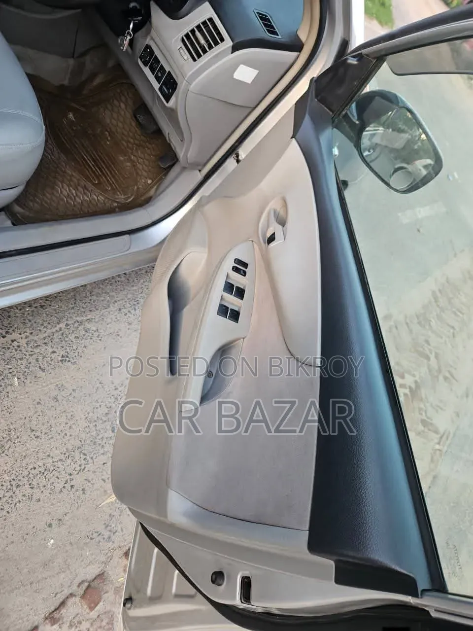 Toyota Axio 1.5 X Two-Wheel Drive 2010 Silver