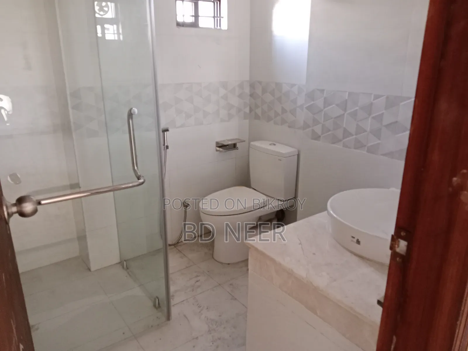 3bdrm Apartment in Banani for rent