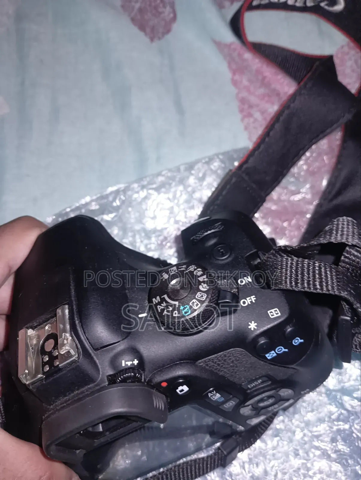 Canon EOS 2000D DSLR Camera With 18-55mm IS II Lens (Full Box)