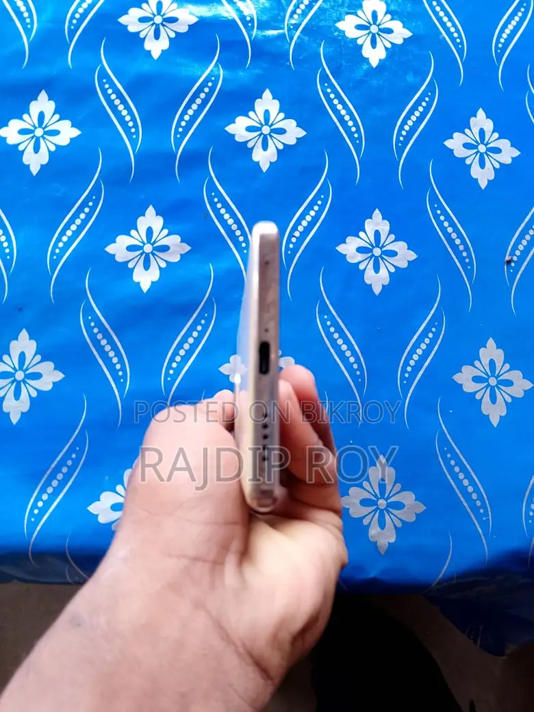 ভিভো এস১৬ ১২৮ জিবি গোল্ড