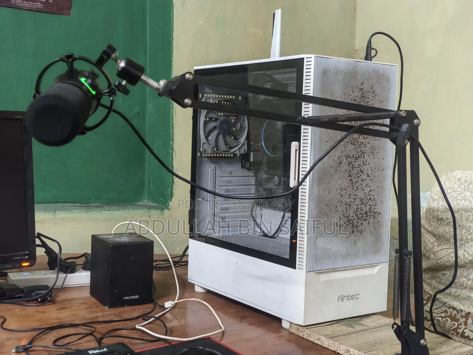 Maono PD200X Microphone + Mount Stand বিক্রি হবে