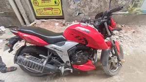 টিভিএস আপাচে আরটিআর ১৬০ ৪ভি ২০১৯ লাল