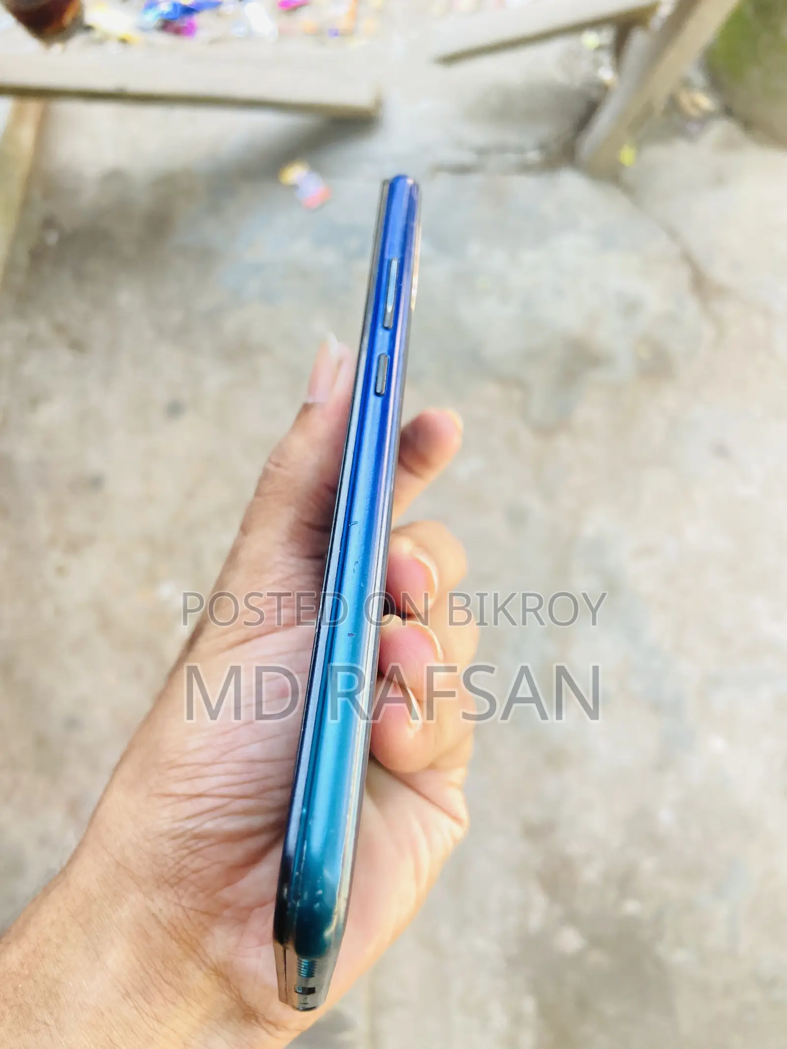 Vivo Y17 128 GB Blue