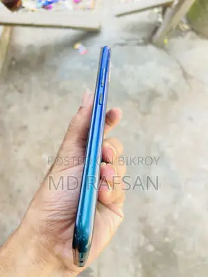 Vivo Y17 128 GB Blue
