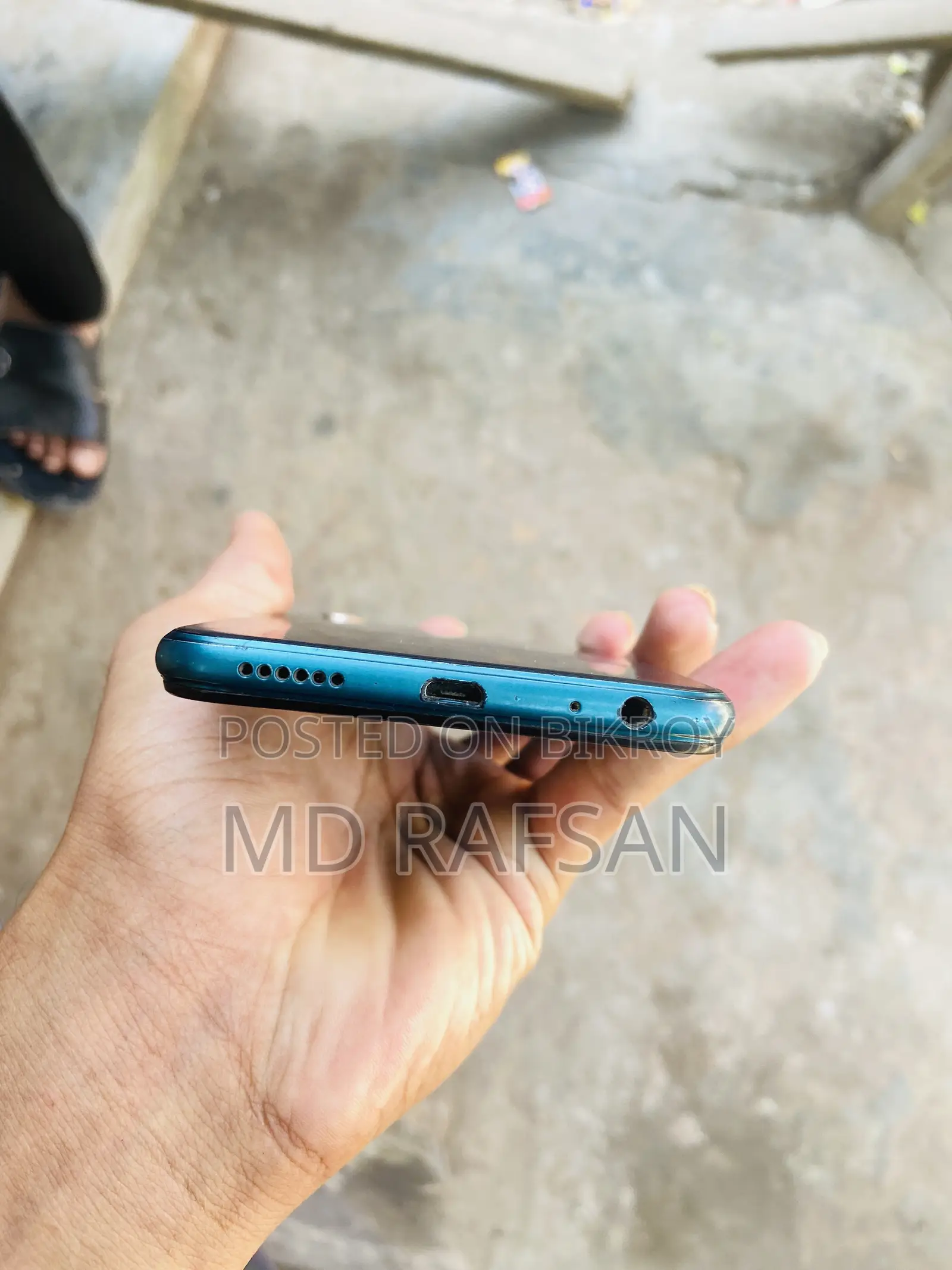 Vivo Y17 128 GB Blue