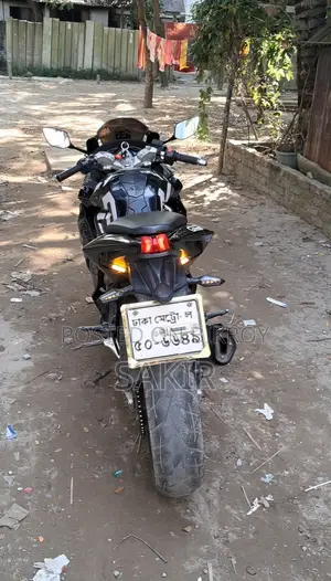 ট্যারো জিপি ২ ২০১৯ কালো