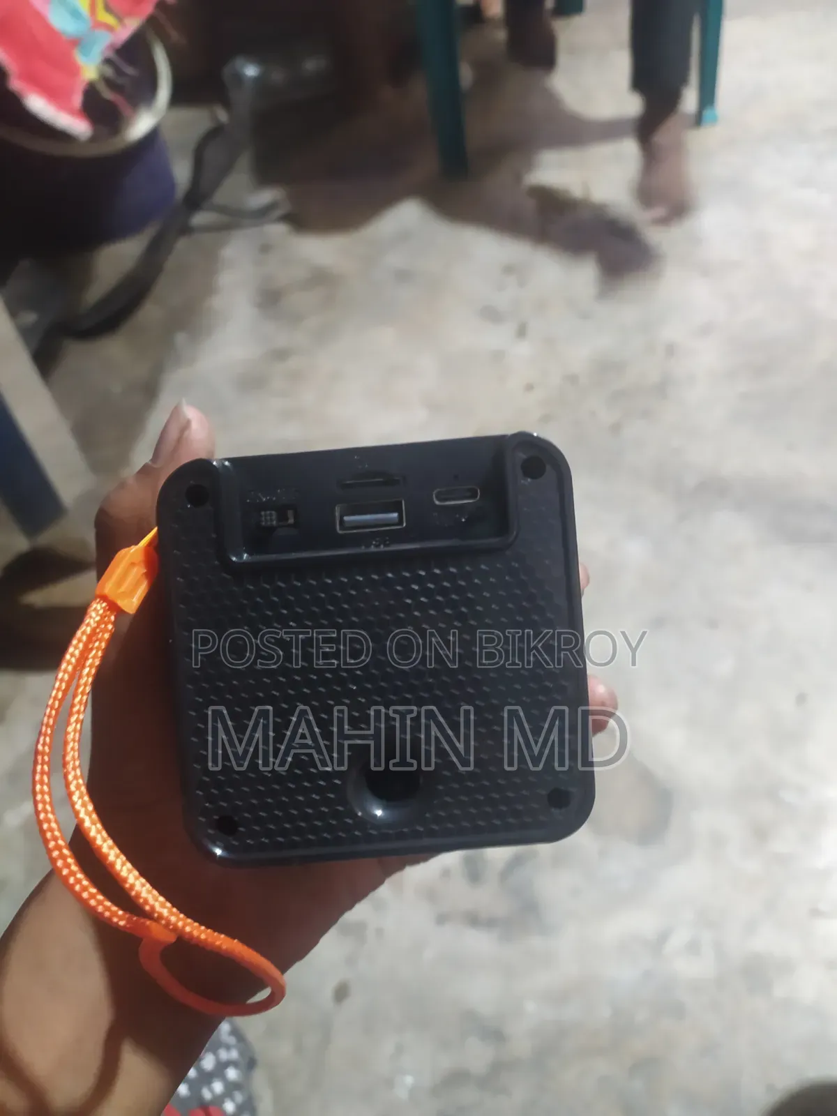 এটি একটি নতুন স্পিকার