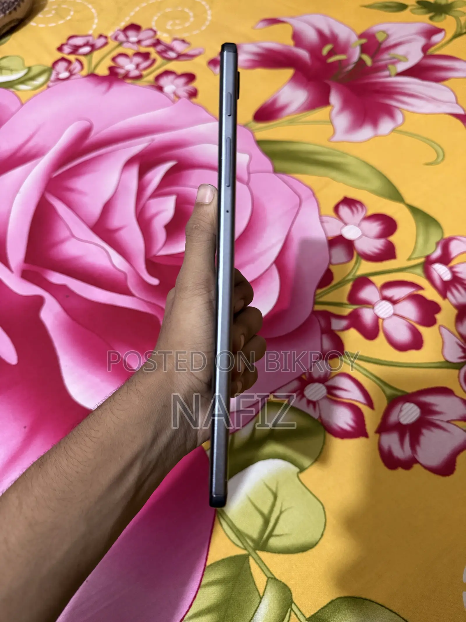 স্যামসাং গ্যালাক্সি এ৭ ৩২ জিবি কালো
