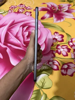 স্যামসাং গ্যালাক্সি এ৭ ৩২ জিবি কালো