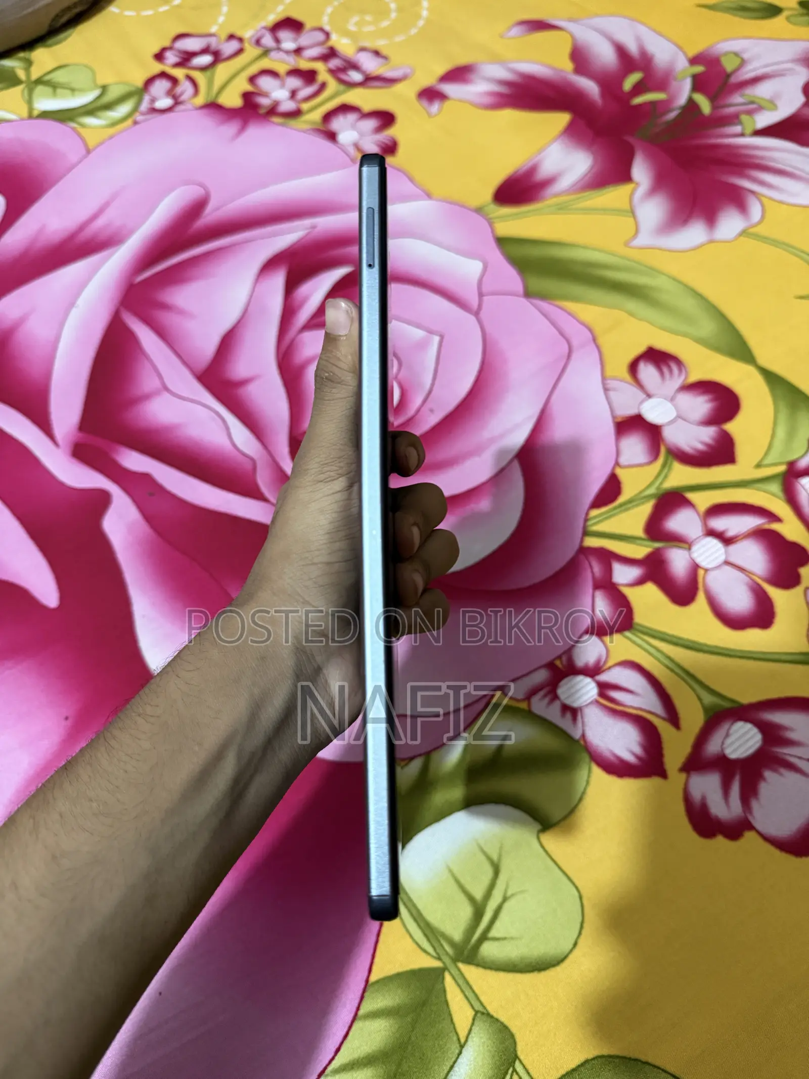স্যামসাং গ্যালাক্সি এ৭ ৩২ জিবি কালো