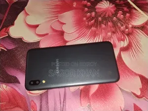 Samsung Galaxy M10 16 GB Black