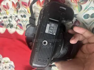 ক্যামেরা লেন্স