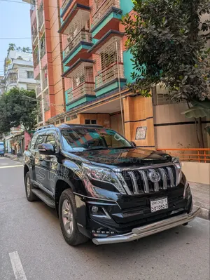 Toyota Land Cruiser Prado 2011 Black