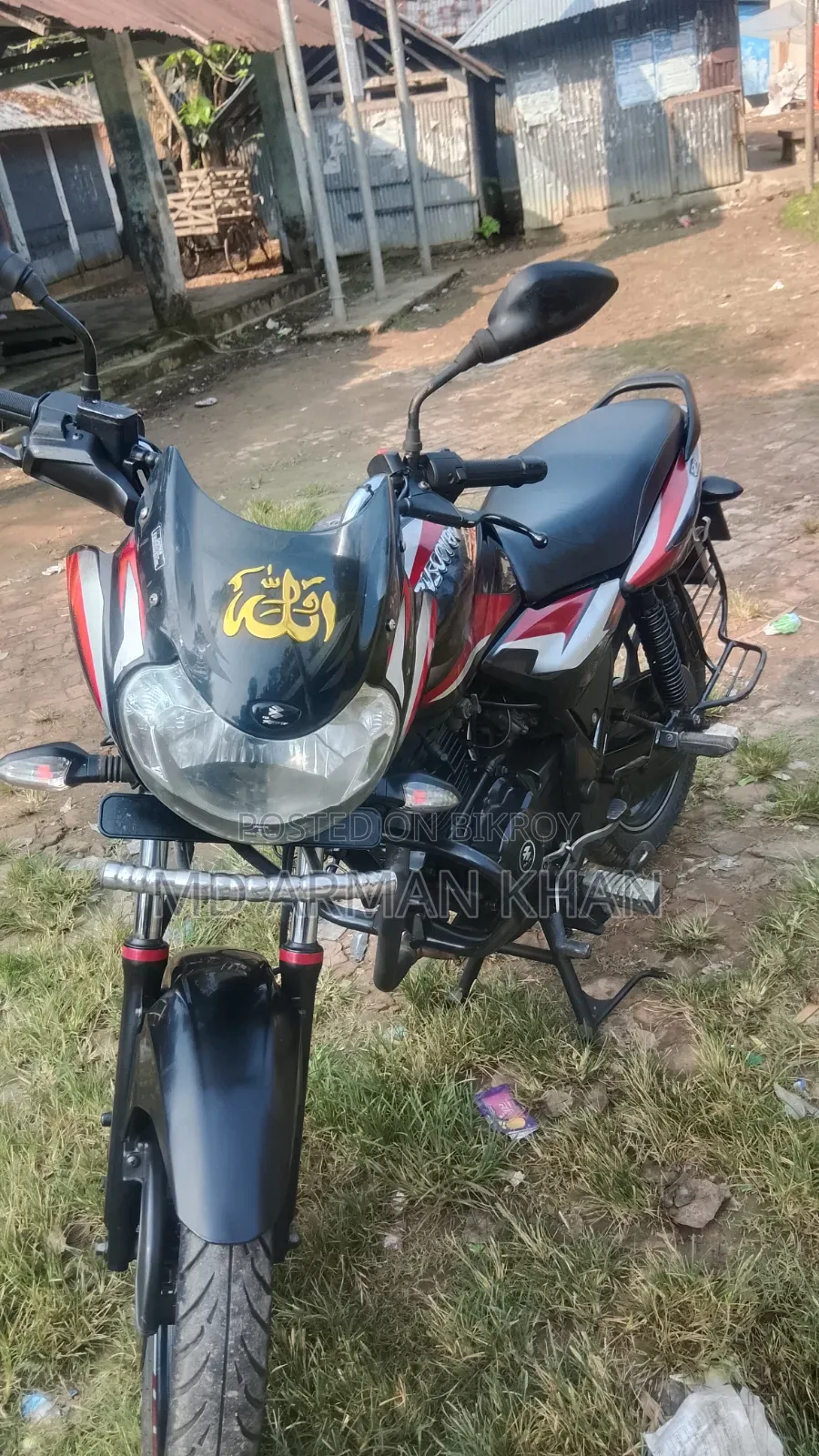 বাজাজ ডিসকভার ১২৫ ২০২১ ব্ল্যাক
