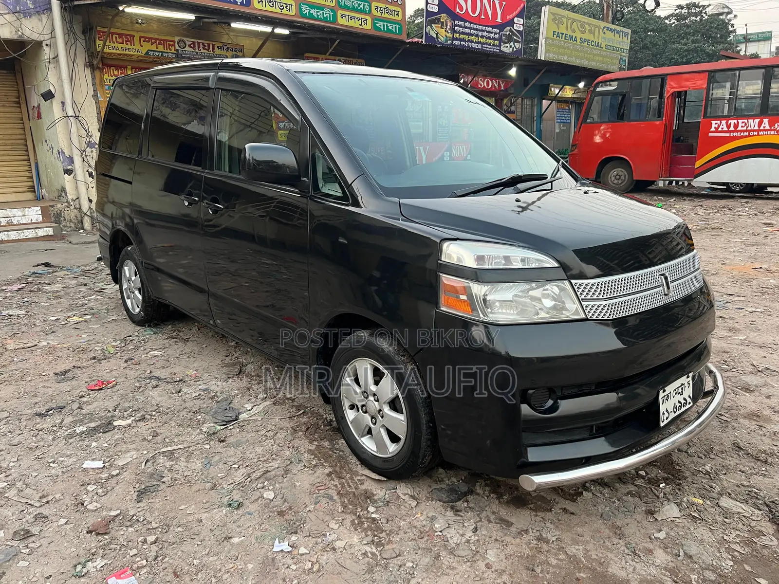 Toyota Noah 2002 Black